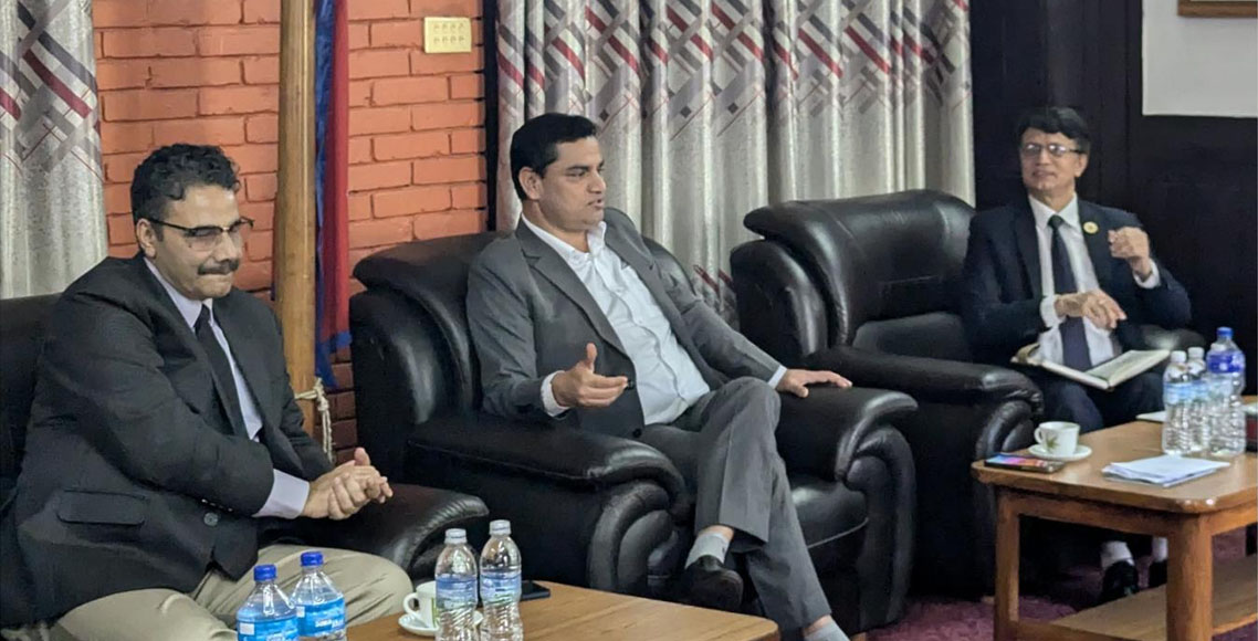आधारभूत औषधि कम मूल्यमा उपलब्ध गराउन सरकार तयार छः स्वास्थ्यमन्त्री पौडेल
